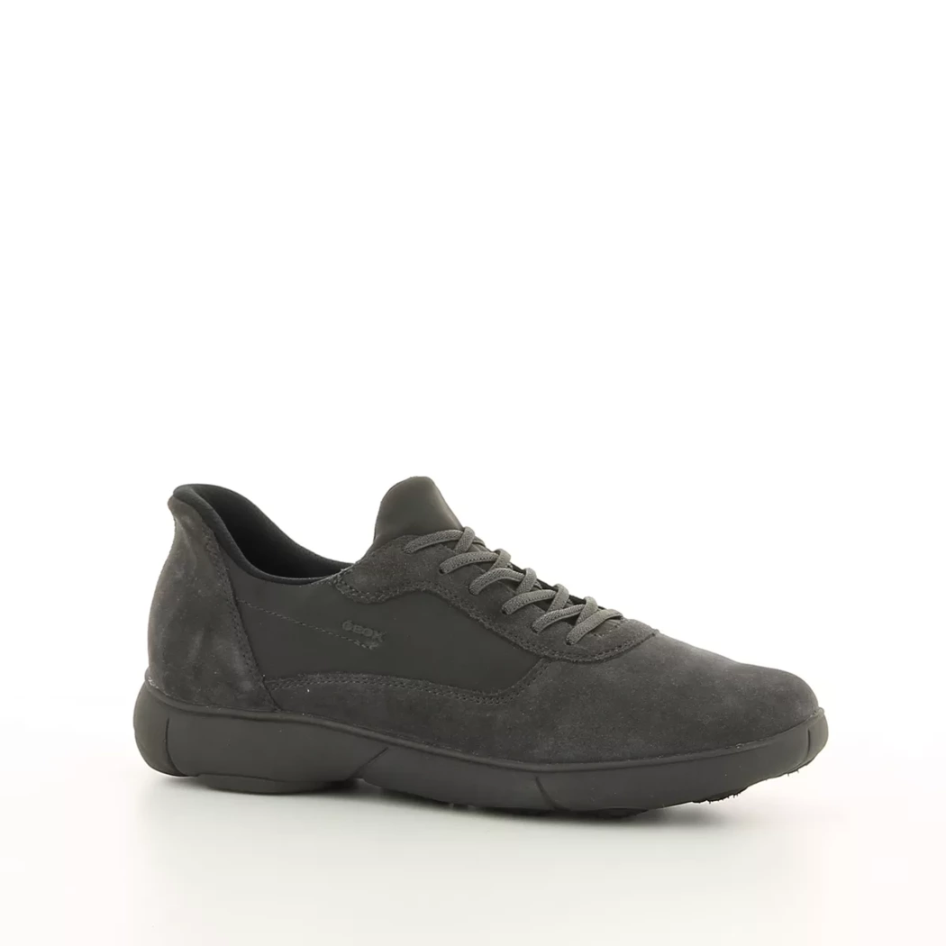 Image (1) de la chaussures Geox - Baskets Gris en Cuir nubuck