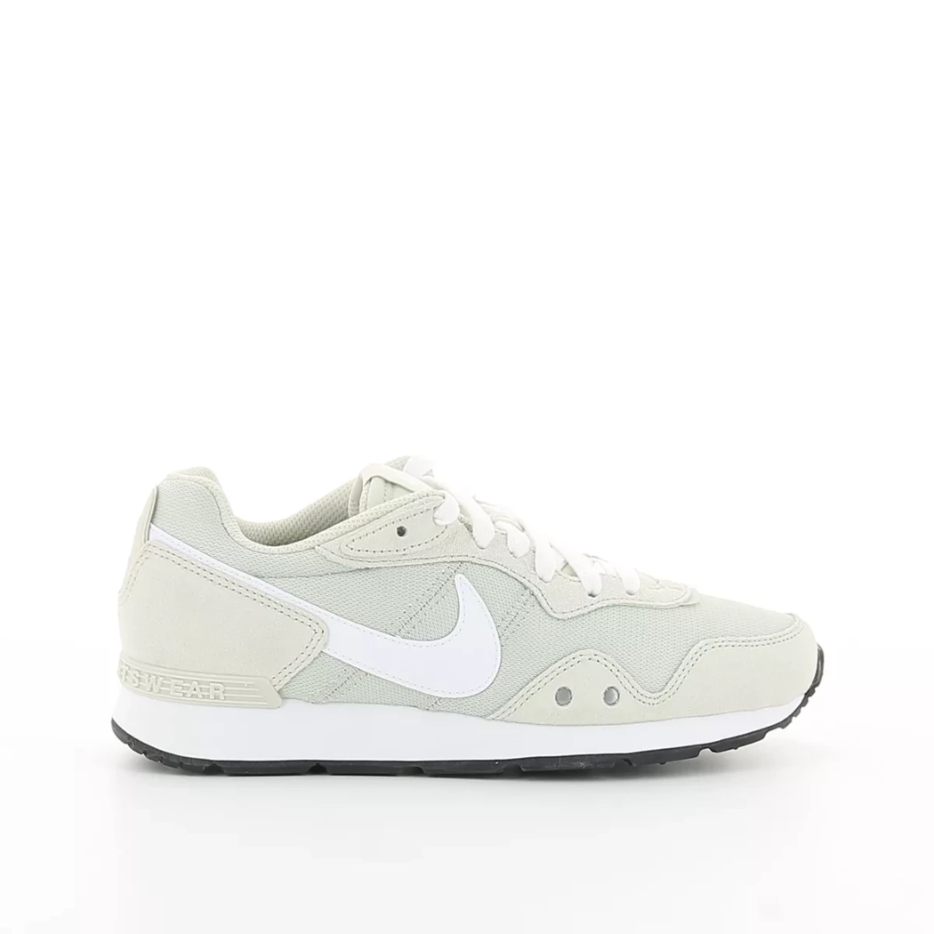 Image (2) de la chaussures Nike - Baskets Beige en Cuir nubuck