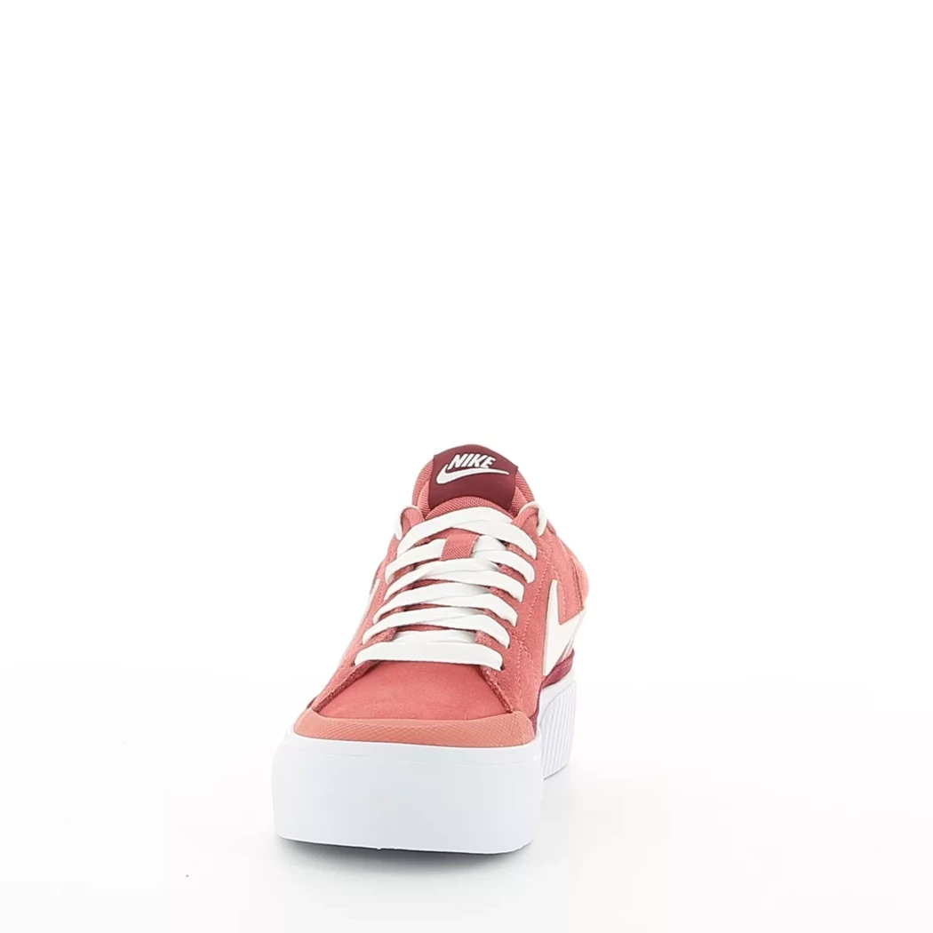 Image (5) de la chaussures Nike - Baskets Rouge en Cuir nubuck